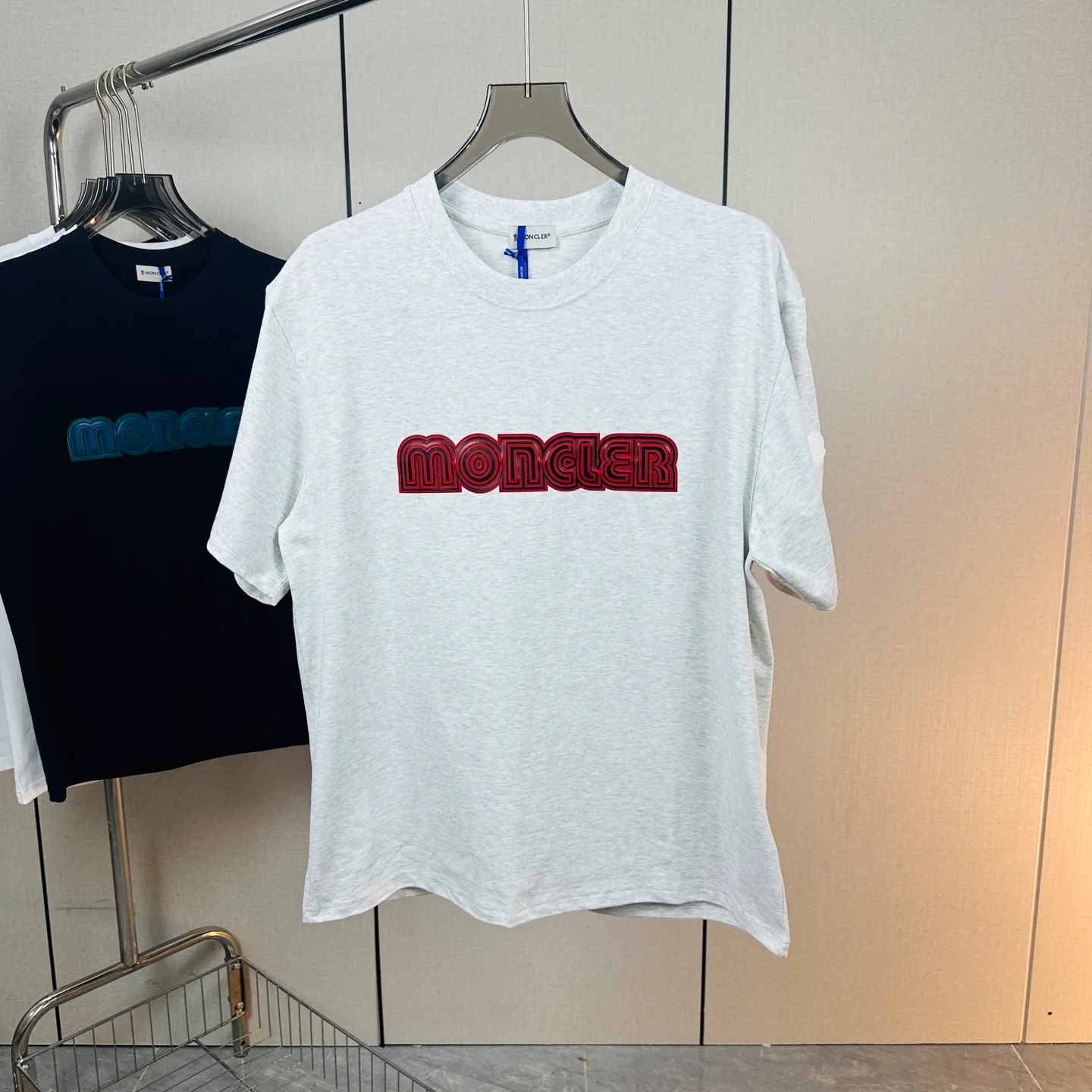 MONCLER~ T ， 32 300 ， ， ， ， ， ， ， ， ， ！ ： Blue~Gray~White~Navy Blue Size：S~M~L~XL~2XL